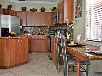 Miami Bed And Breakfast Country Walk Экстерьер фото